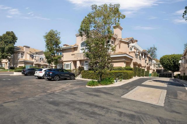 7275 Calabria Court 70, San Diego, CA 92122