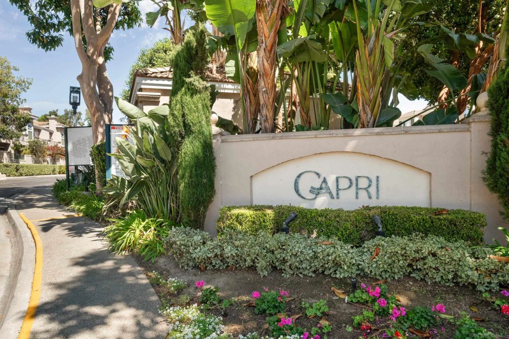 7275 Calabria Court 70, San Diego, CA 92122