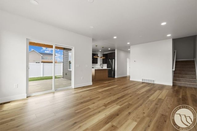 1210 Buffalo Crossing Dr, Billings, MT 59106