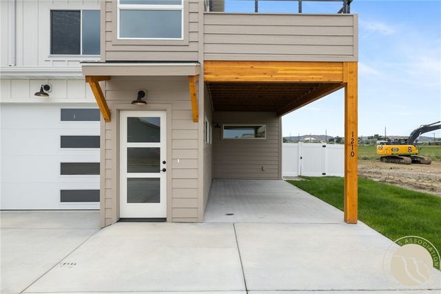 1210 Buffalo Crossing Dr, Billings, MT 59106