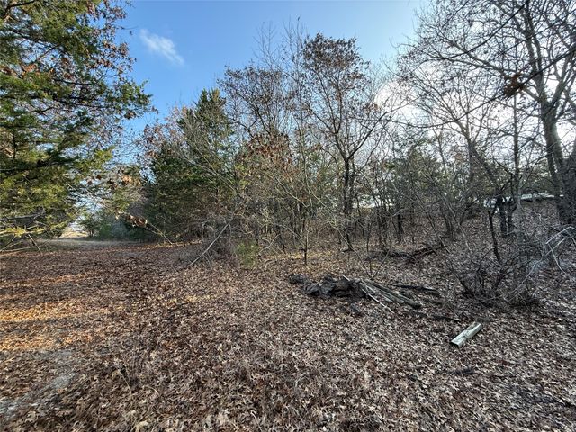 563 County Road 4730, Leonard, TX 75452