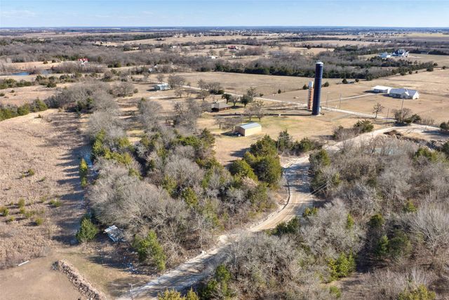 563 County Road 4730, Leonard, TX 75452