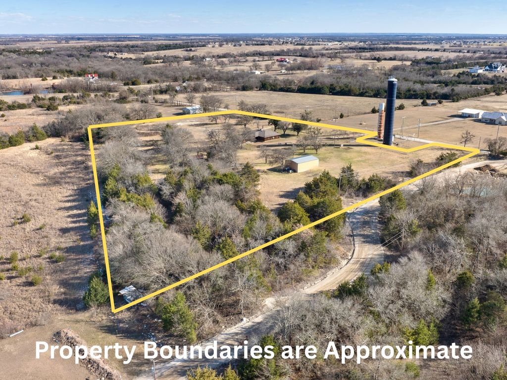 563 County Road 4730, Leonard, TX 75452