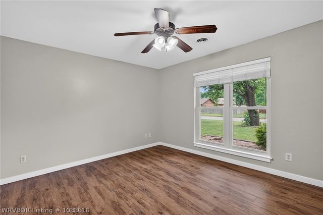 9225 Bryn Mawr Circle, Fort Smith, AR 72908