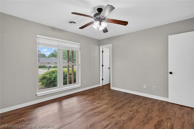 9225 Bryn Mawr Circle, Fort Smith, AR 72908