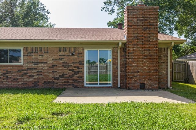9225 Bryn Mawr Circle, Fort Smith, AR 72908