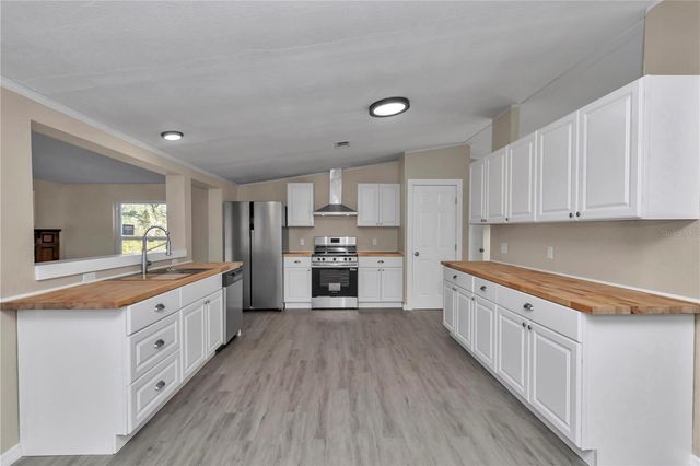 8421 SW 156TH PLACE, Dunnellon, FL 34432