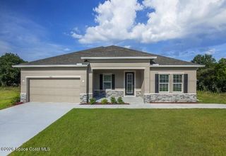 8425 101st Court, Vero Beach, FL 32967