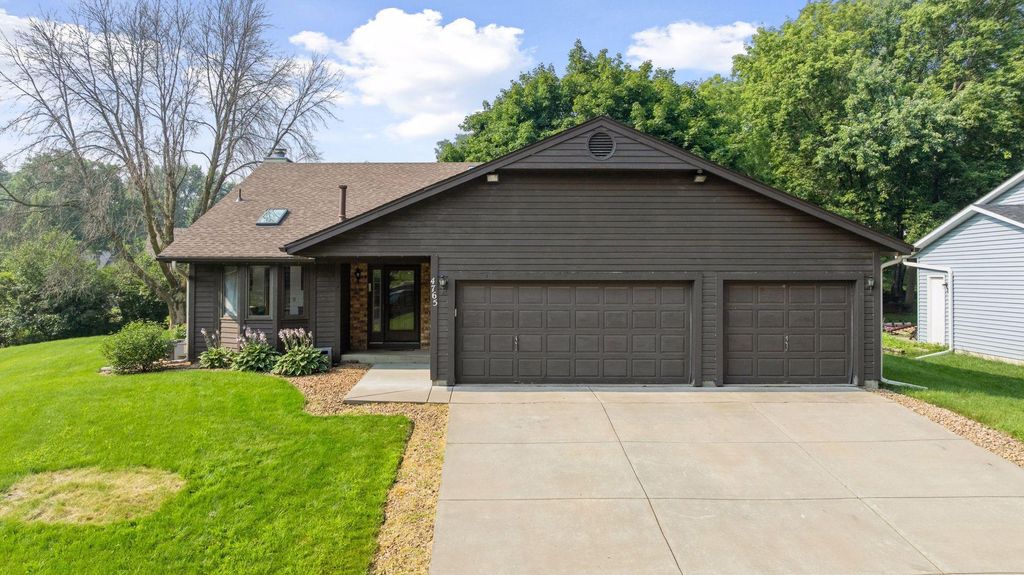 4765 W 143rd Street, Savage, MN 55378