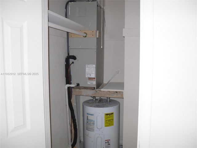 1675 NE 150th St 3, Miami, FL 33181