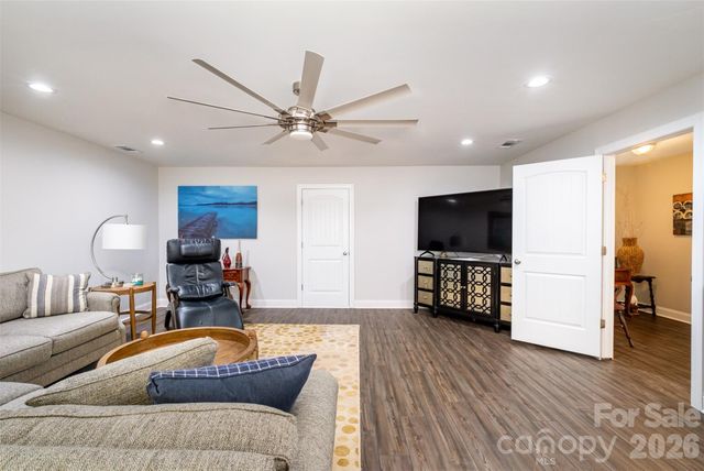 131 Aztec Circle, Mooresville, NC 28117
