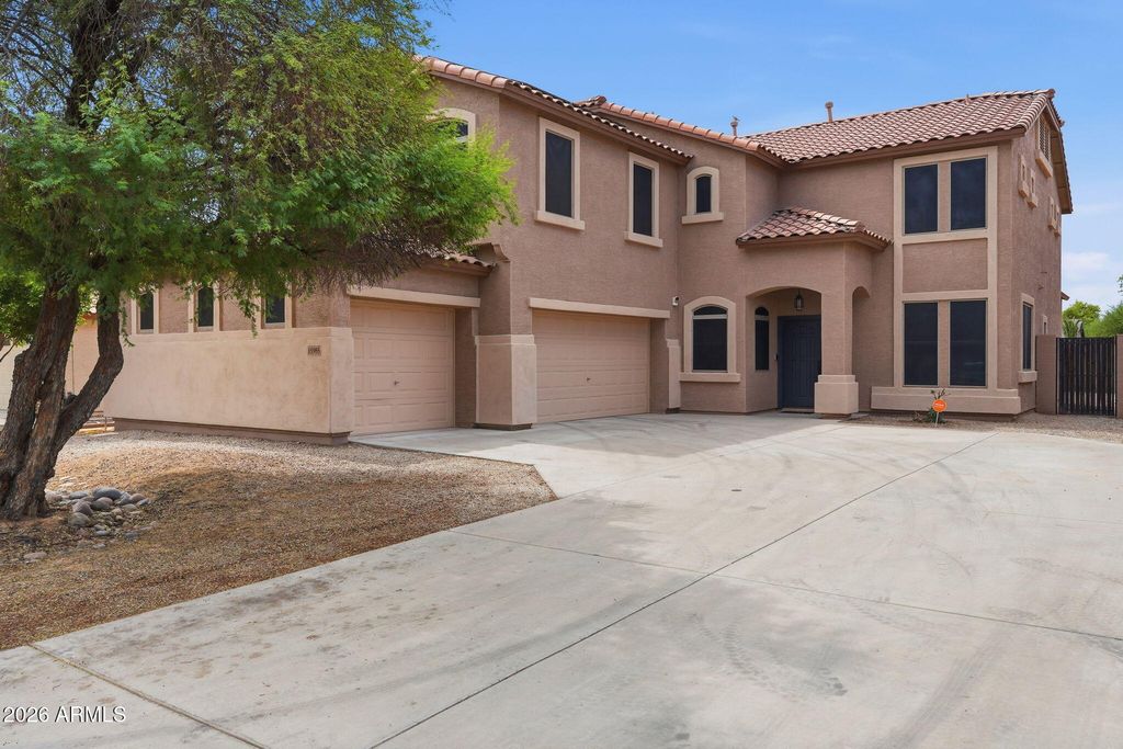 15985 W BARTLETT Avenue, Goodyear, AZ 85338 — photo 2