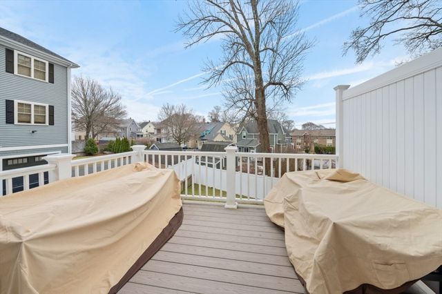 23 Orange St 2, Waltham, MA 02453