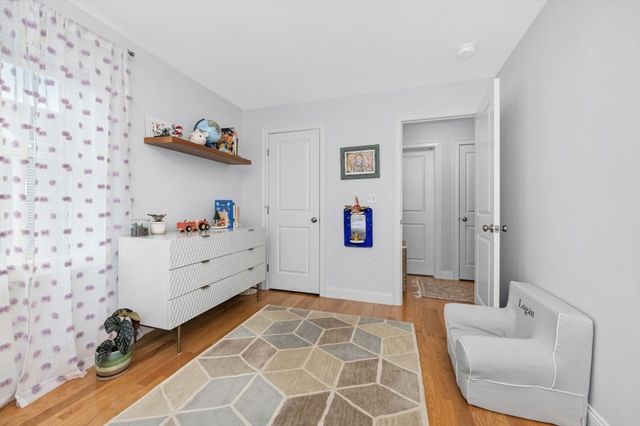 23 Orange St 2, Waltham, MA 02453