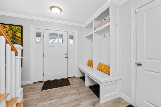 23 Orange St 2, Waltham, MA 02453