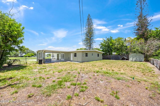 777 James Circle NE, Palm Bay, FL 32905