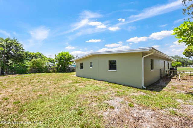 777 James Circle NE, Palm Bay, FL 32905