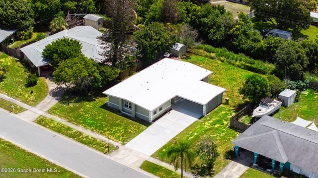 777 James Circle NE, Palm Bay, FL 32905