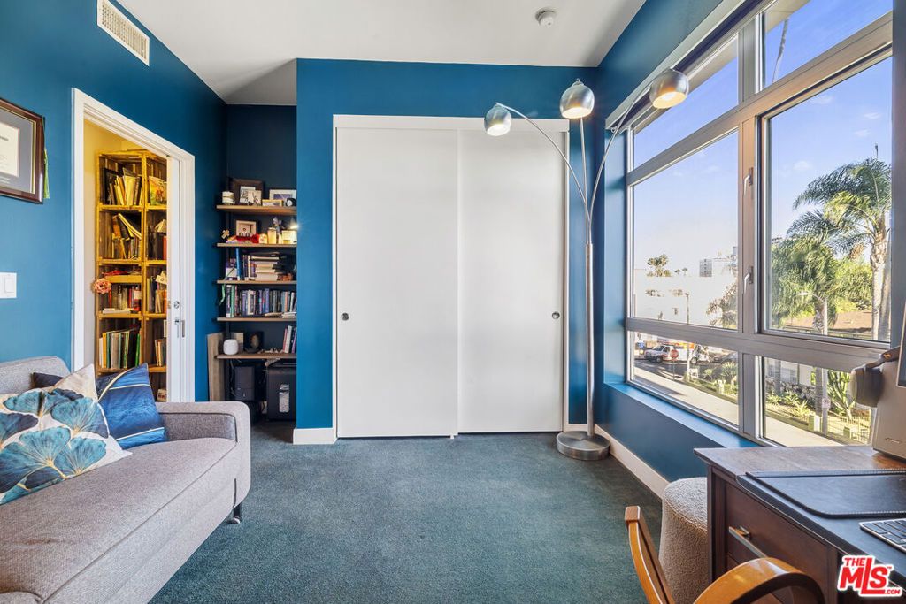 Image 31 of property listing at 6001 Carlton Way 311, Los Angeles, CA 90028