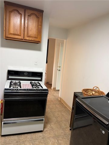 408 Seldon Ave, Verona, PA 15147