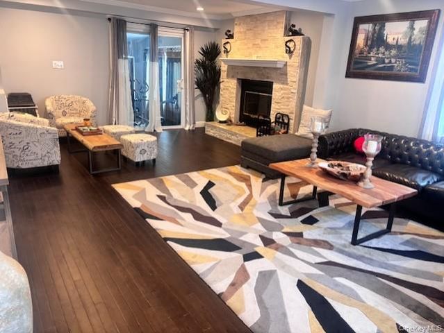 22 Ludlam Street, Huntington Station, NY 11746