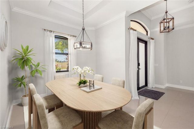 412 NW 32nd PL, Cape Coral, FL 33993