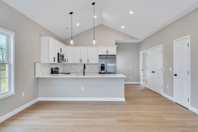 35 Rosamae DR, Roanoke, VA 24019