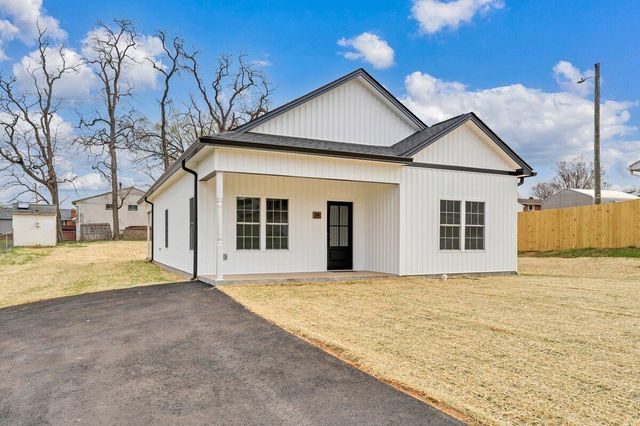 35 Rosamae DR, Roanoke, VA 24019