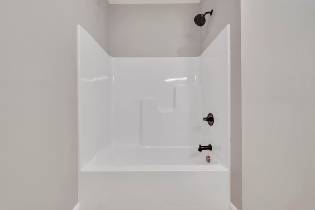 35 Rosamae DR, Roanoke, VA 24019