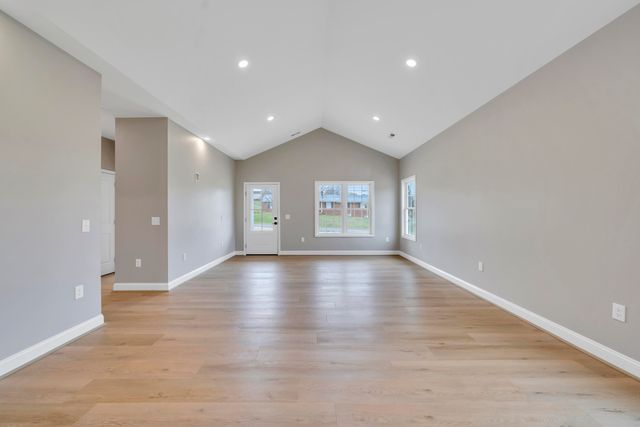 35 Rosamae DR, Roanoke, VA 24019