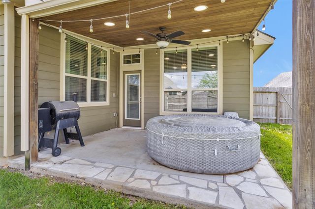 313 Brocks Court, Montgomery, TX 77356