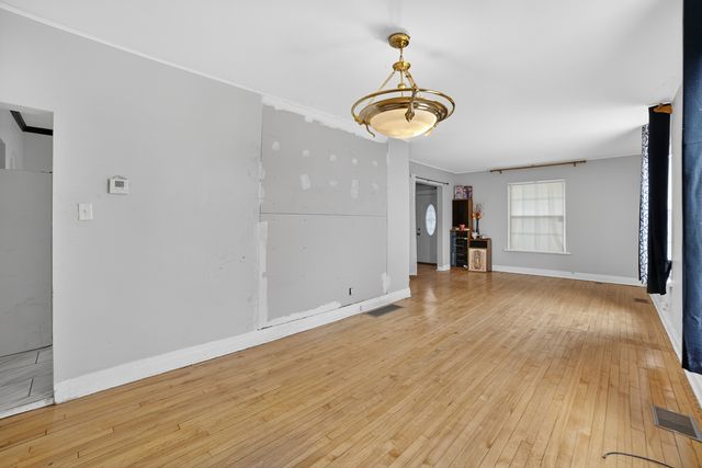 1142 N Mason Avenue, Chicago, IL 60651