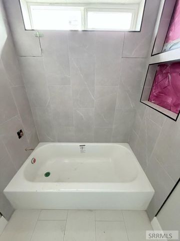 1620 Sandbar Street, Idaho Falls, ID 83404