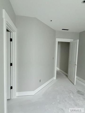 1620 Sandbar Street, Idaho Falls, ID 83404