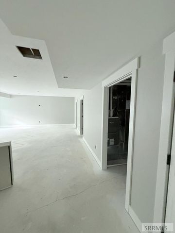 1620 Sandbar Street, Idaho Falls, ID 83404