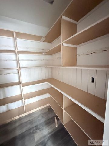 1620 Sandbar Street, Idaho Falls, ID 83404