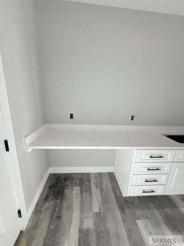 1620 Sandbar Street, Idaho Falls, ID 83404