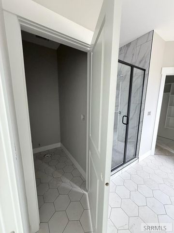 1620 Sandbar Street, Idaho Falls, ID 83404