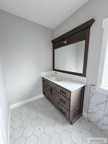 1620 Sandbar Street, Idaho Falls, ID 83404