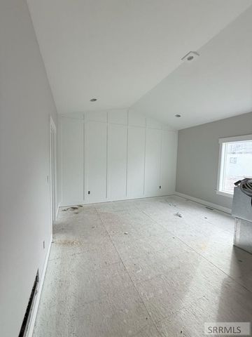 1620 Sandbar Street, Idaho Falls, ID 83404