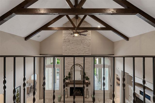 75 S Player Crest Circle, The Woodlands, TX 77382