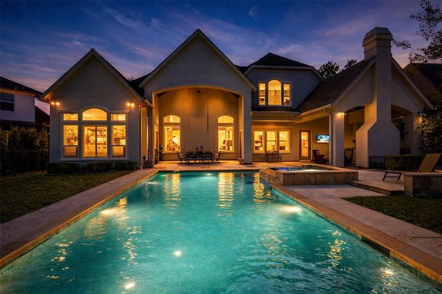 75 S Player Crest Circle, The Woodlands, TX 77382