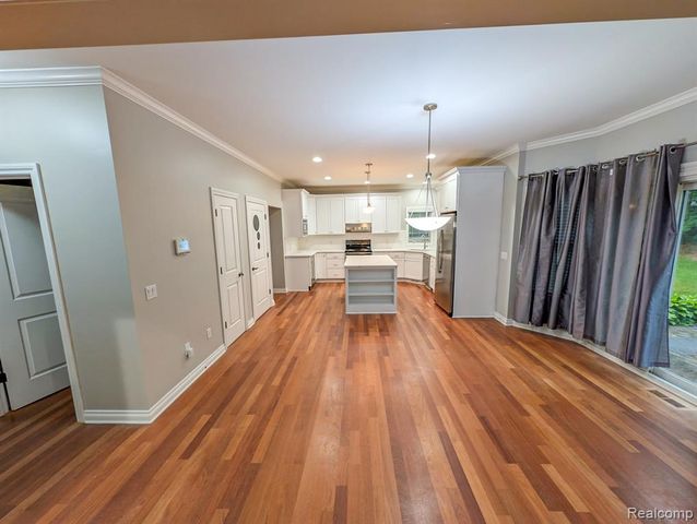 1859 Lonesome Lake Court, Lake Orion, MI 48362