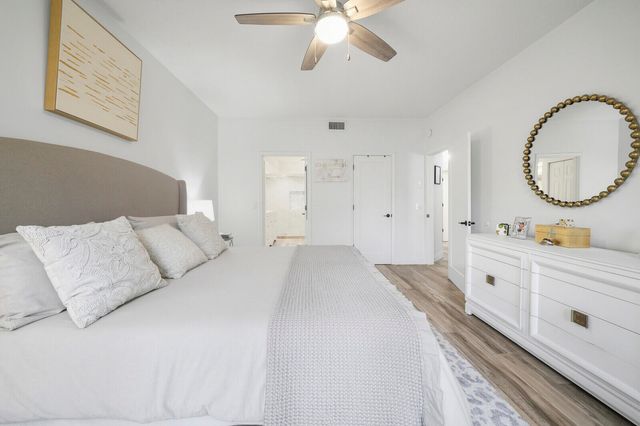 5780 Coach House Circle C, Boca Raton, FL 33486