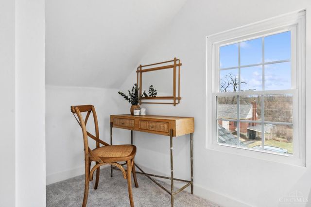 3751 Dunloe Avenue, Cincinnati, OH 45213