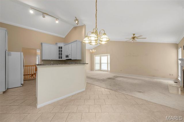 14 Shasta Pointe Court 49A, St Charles, MO 63301