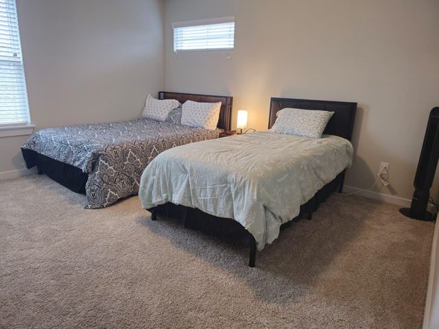 5639 Silverleaf Oak Lane, Houston, TX 77066