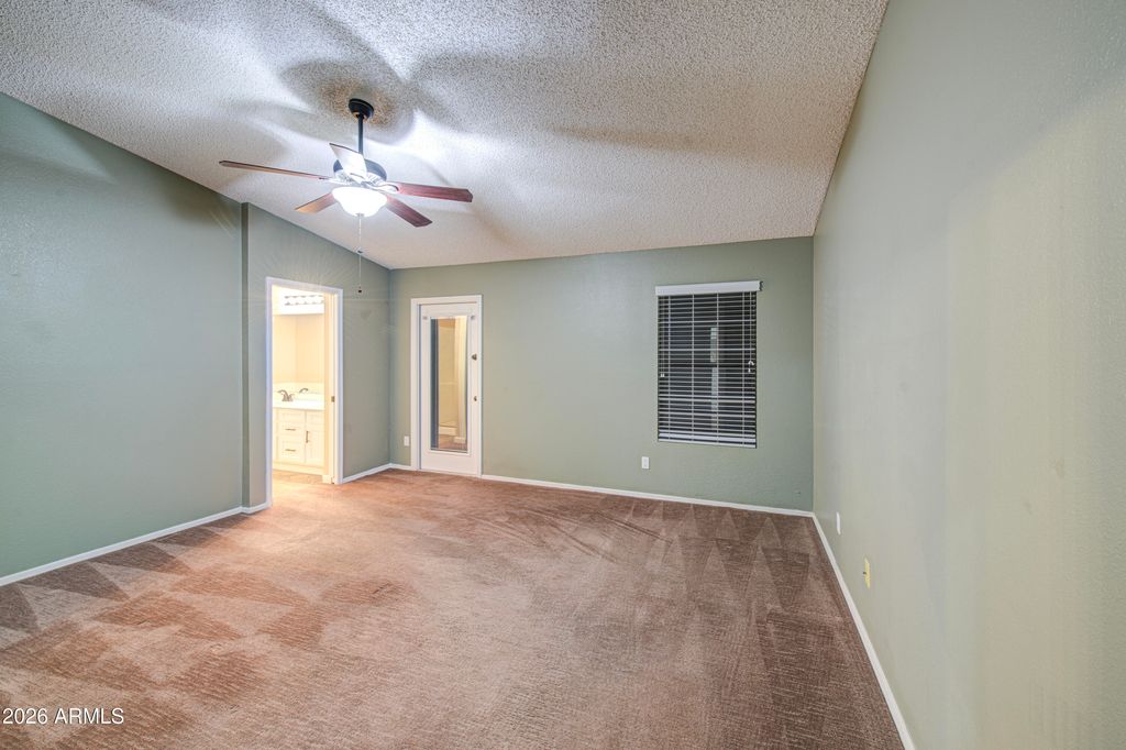 Image 18 of property listing at 14844 S 27TH Way, Phoenix, AZ 85048