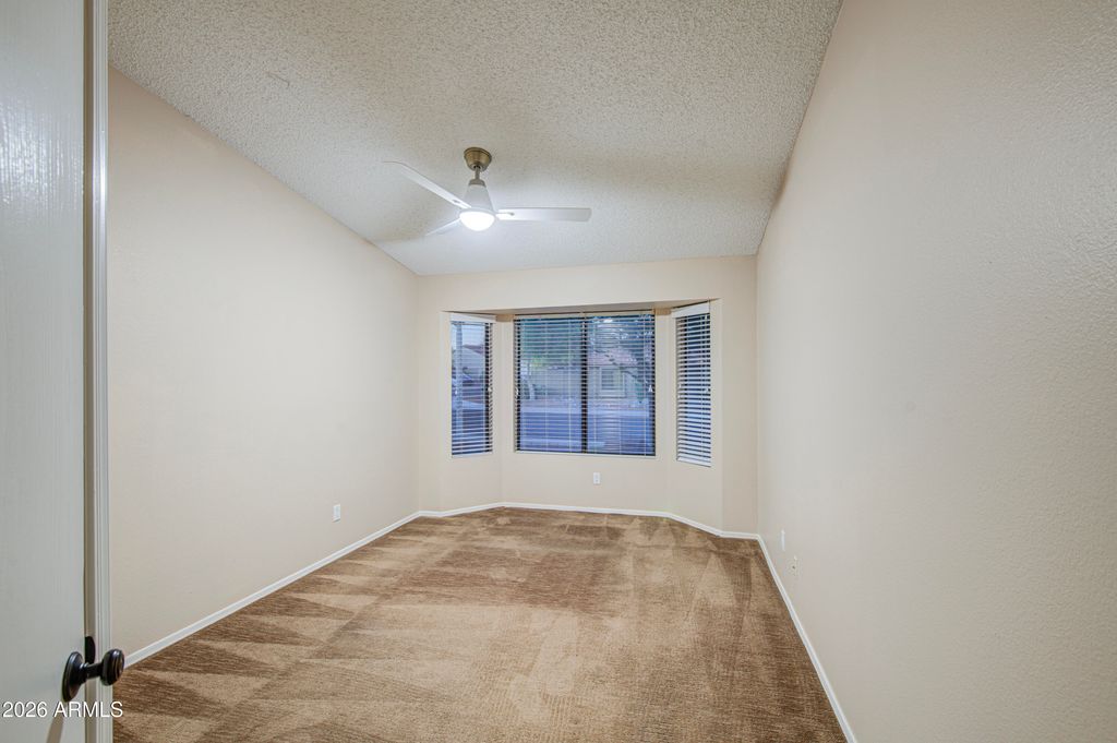 Image 27 of property listing at 14844 S 27TH Way, Phoenix, AZ 85048