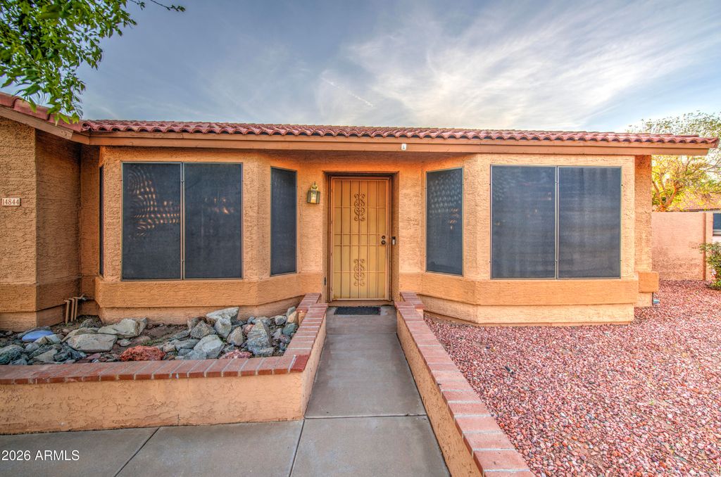 Image 6 of property listing at 14844 S 27TH Way, Phoenix, AZ 85048